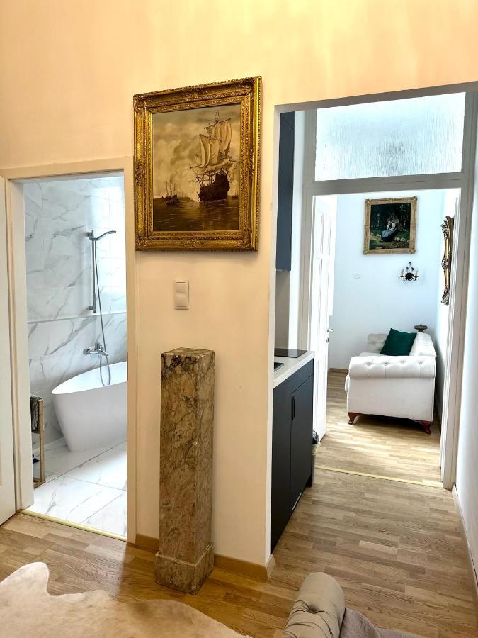 Central River Apartment Danube Budapest Exteriör bild